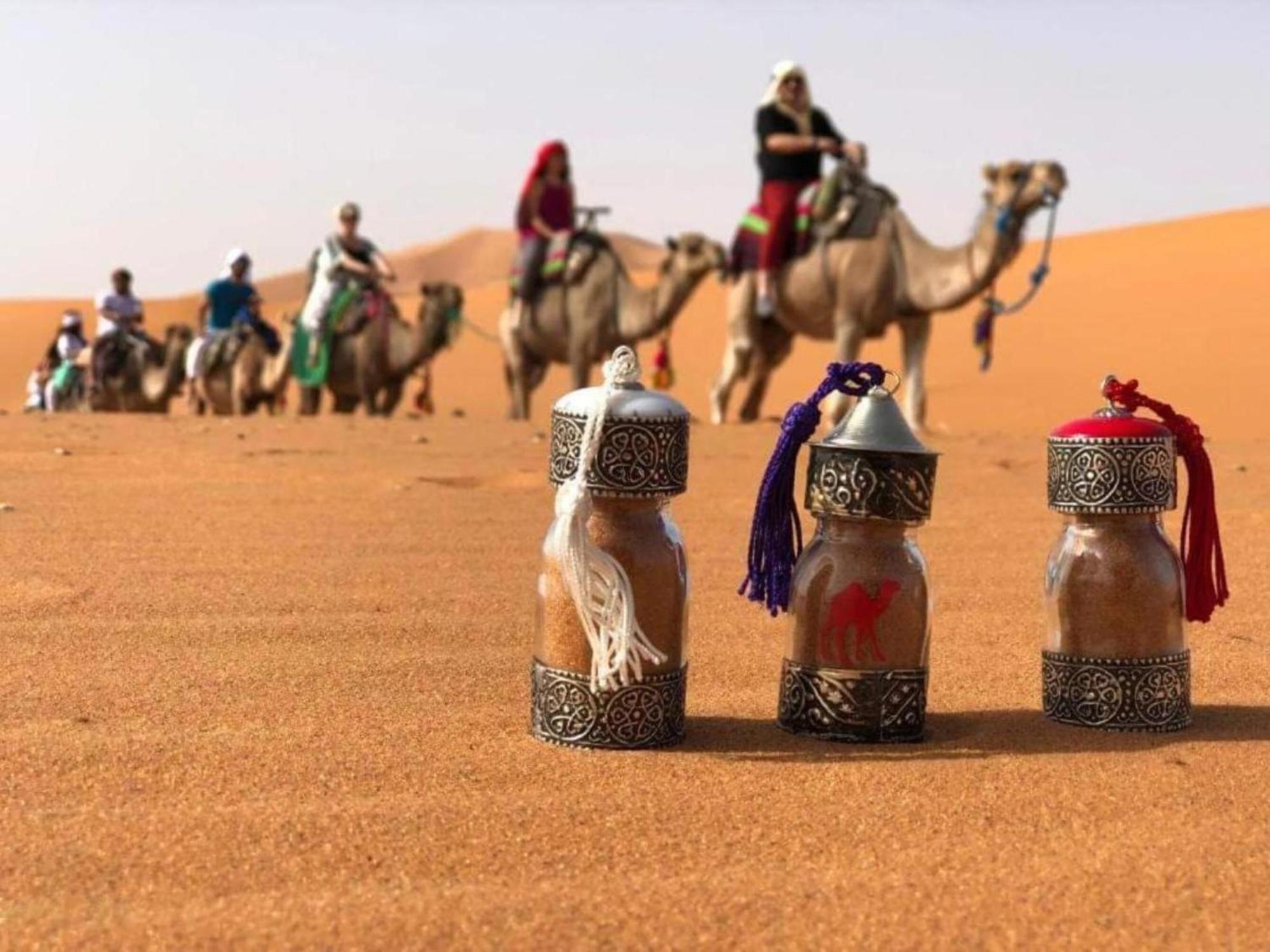 Camel Trekking Desert Camp メルズーガ エクステリア 写真