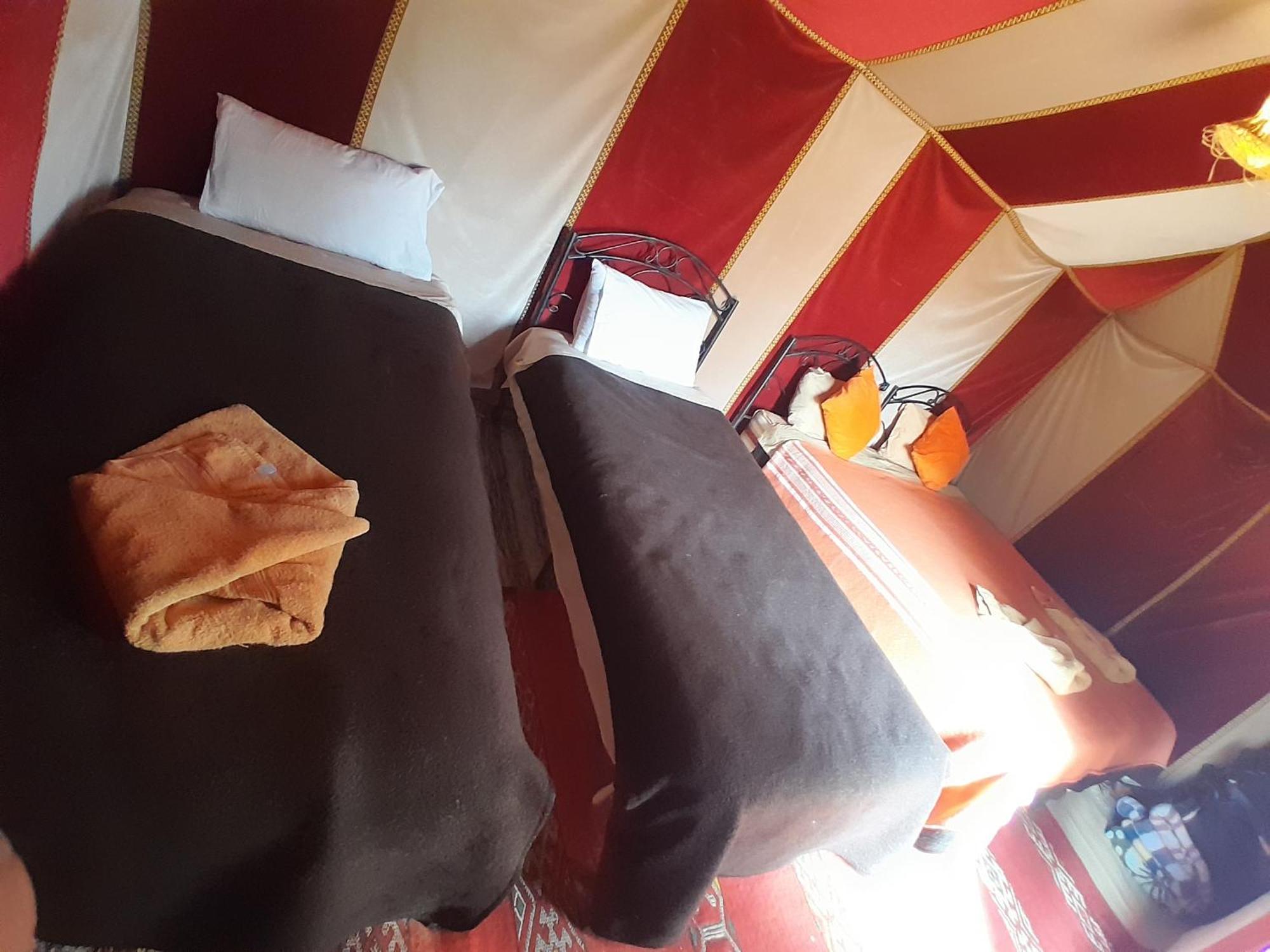 Camel Trekking Desert Camp メルズーガ エクステリア 写真