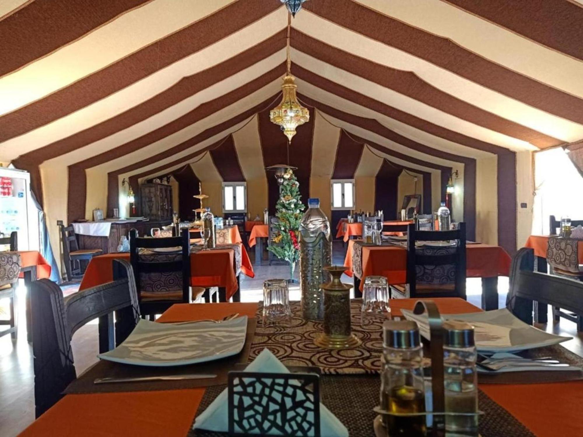 Camel Trekking Desert Camp メルズーガ エクステリア 写真