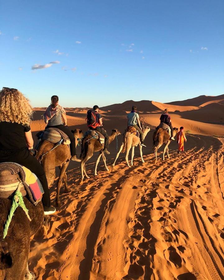 Camel Trekking Desert Camp メルズーガ エクステリア 写真