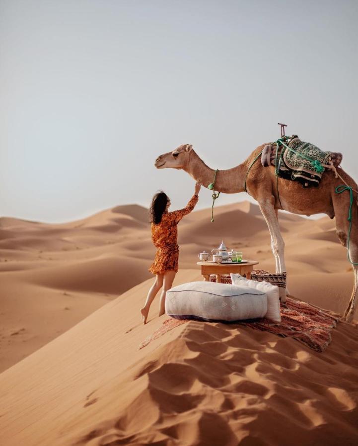 Camel Trekking Desert Camp メルズーガ エクステリア 写真